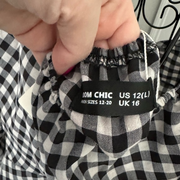 NWT Bloom Chic Plaid Top in Large - Picture 5 of 5